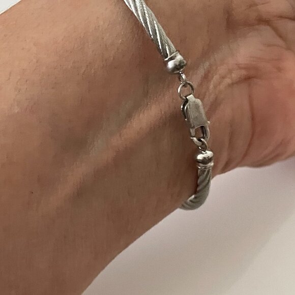 Sterling Silver .925 Faceted Ruby Twisted Cable Bangle Bracelet Size 6-6.5 - Picture 3 of 11